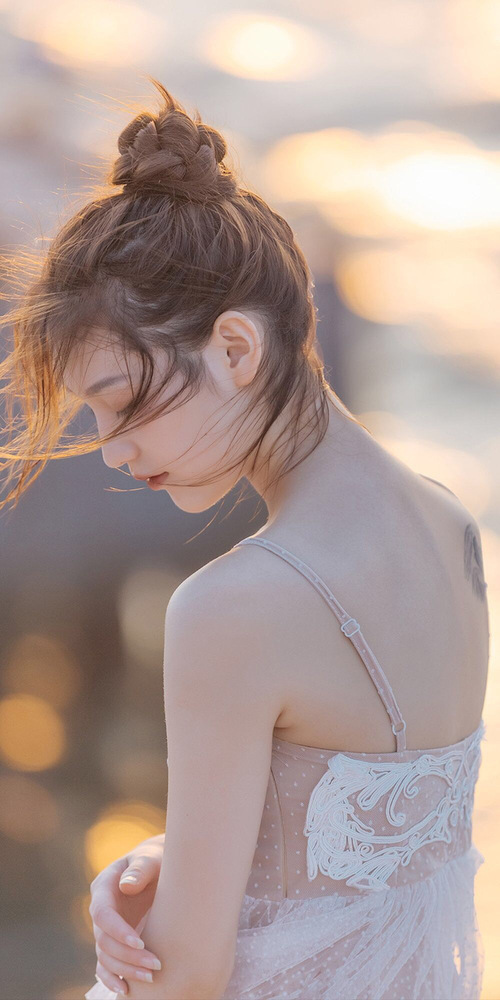 中国篮球比赛转播内容为何缺乏战术深度,cba篮球转播