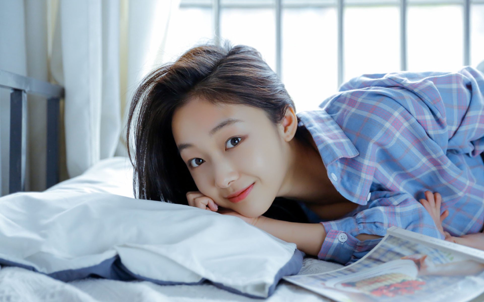 女篮国家队开展专项防守训练提升防守硬度,女生篮球防守