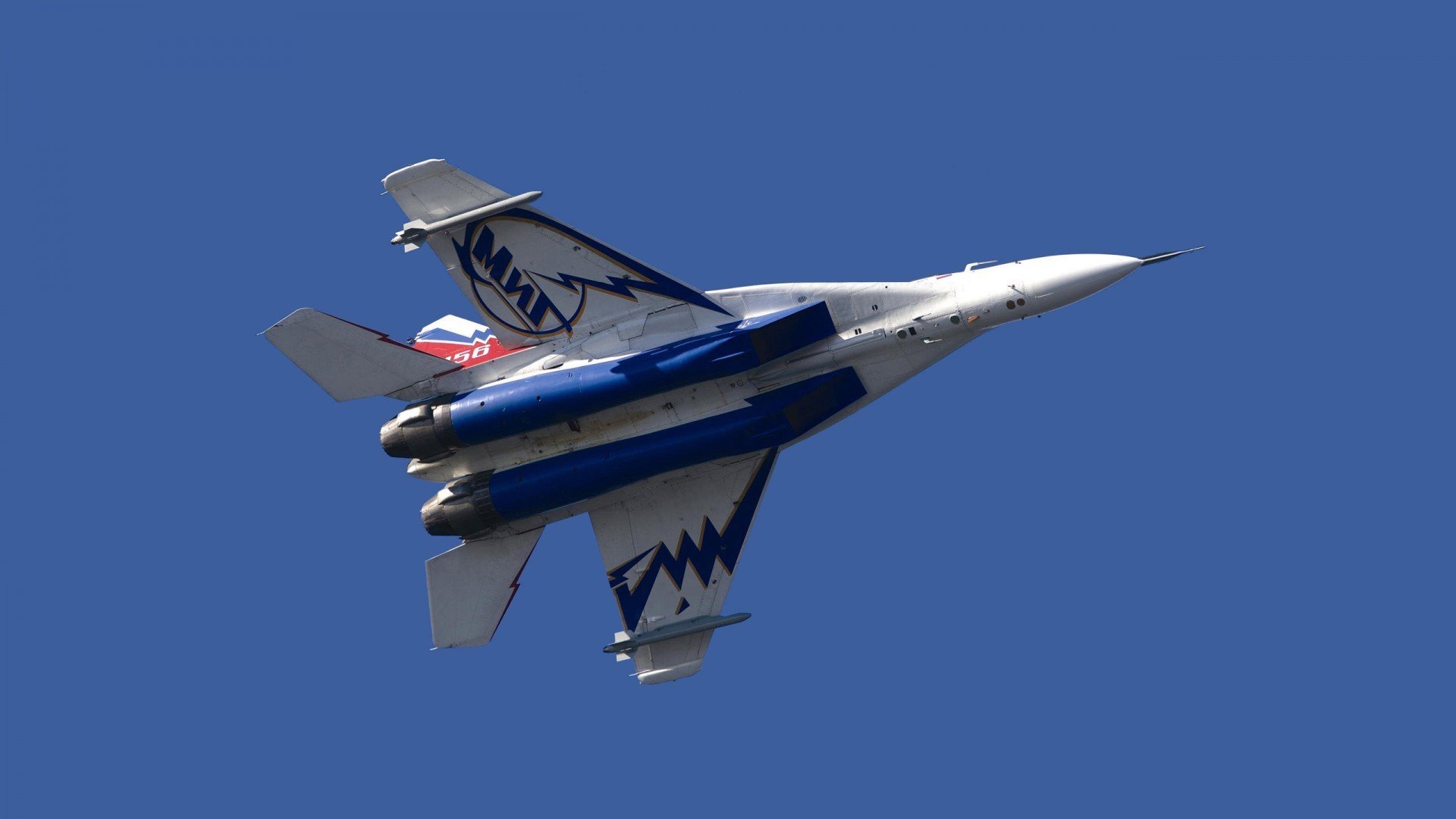 未来足球:虚拟主播和AI助理引领智能转播新时代,未来足球赛事