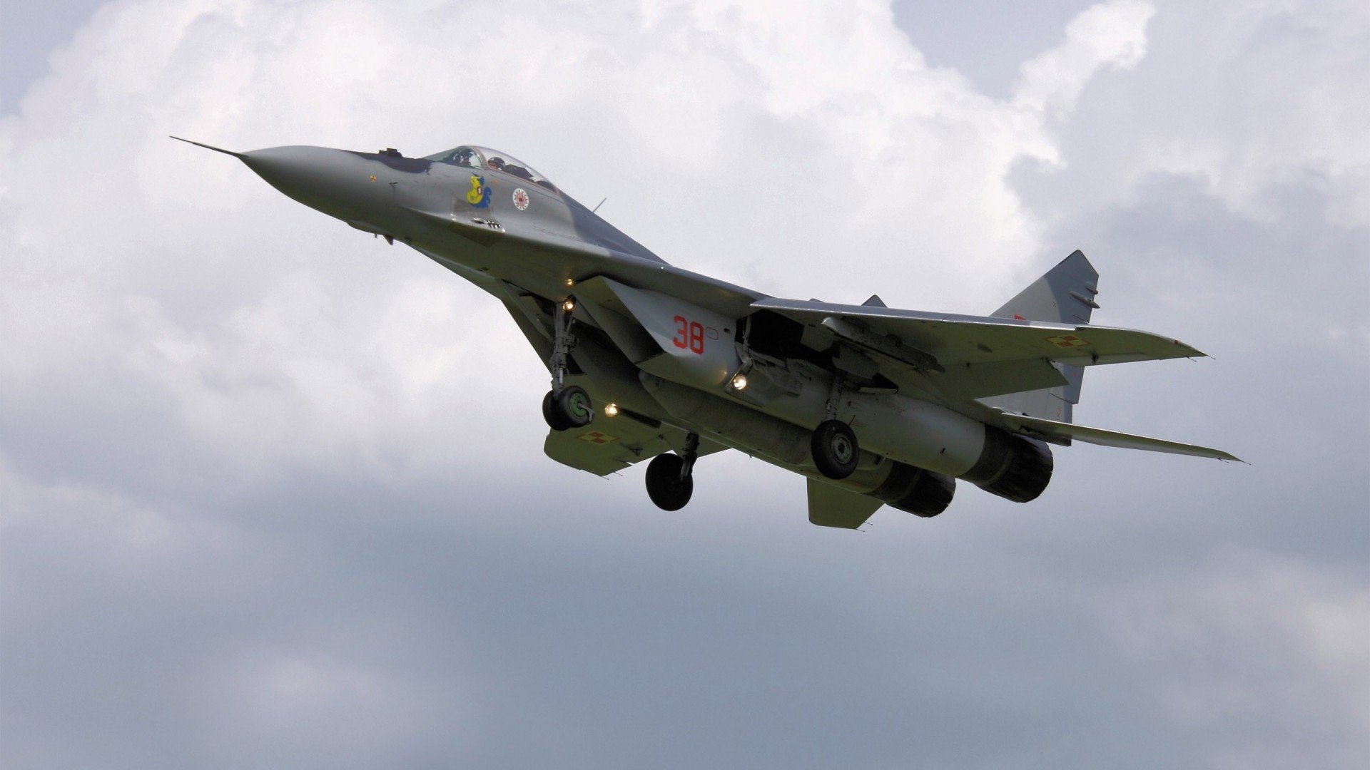 爱游戏app下载-火箭队内氛围积极球员相互激励备战新季，火箭队表现