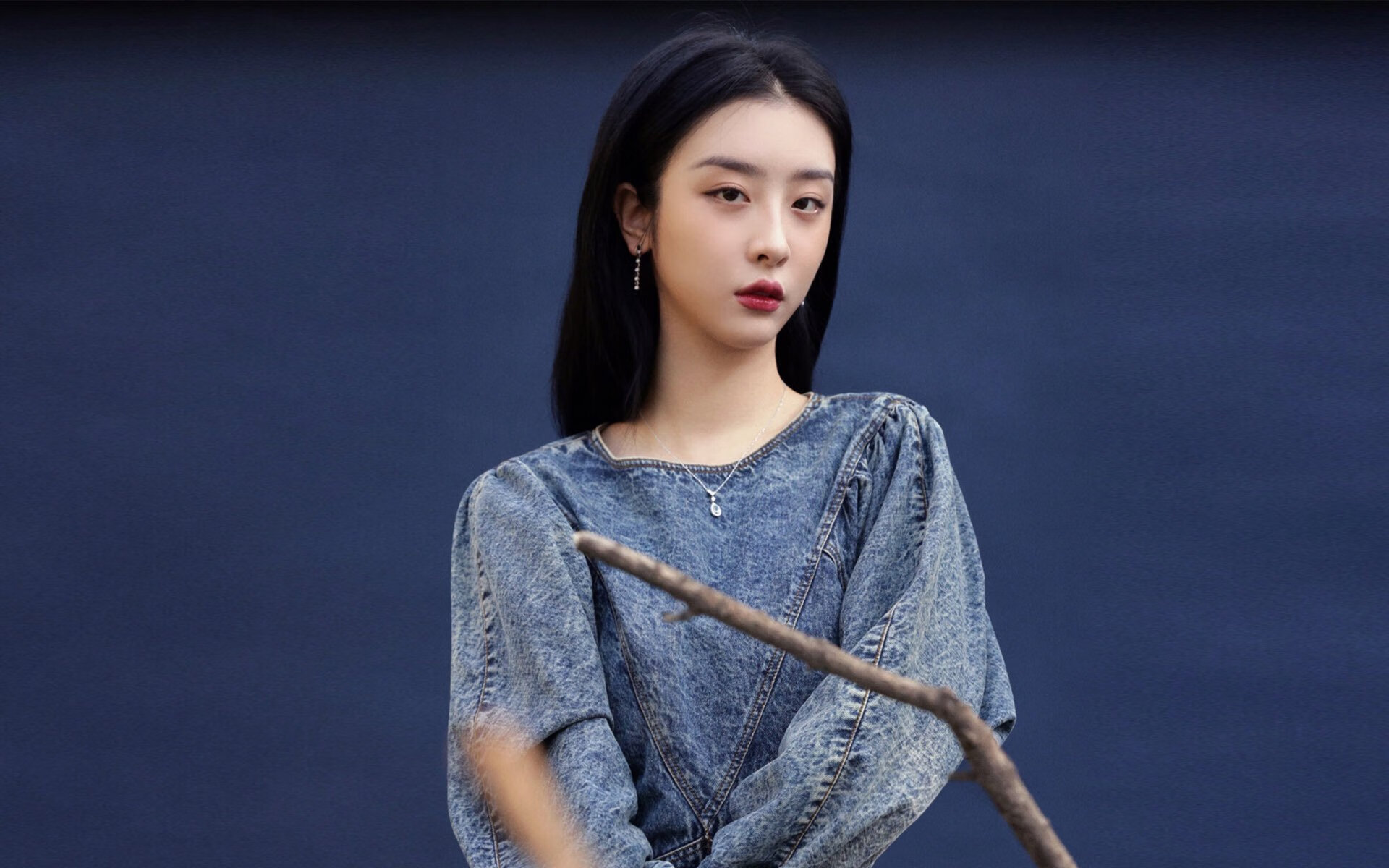 爱游戏 电竞-球员伤病潮来袭，俱乐部应对压力大，球员伤病有工资吗